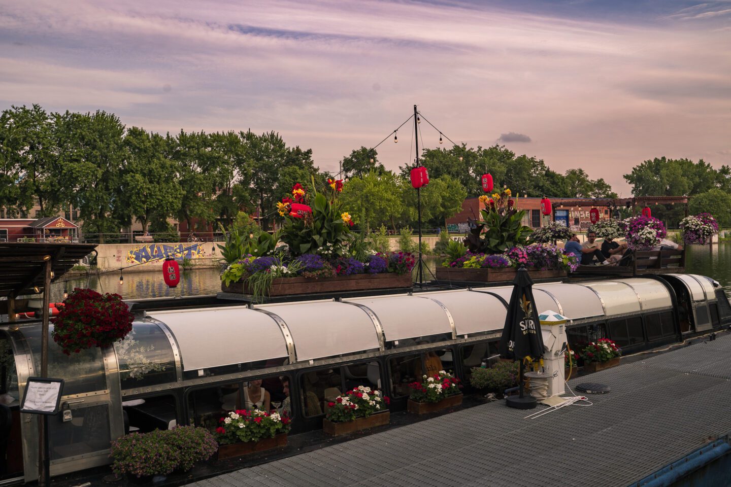 Canal Lounge Montreal